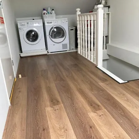 Vakantiewoning In Beverwijk, Dicht Bij Het Strand *