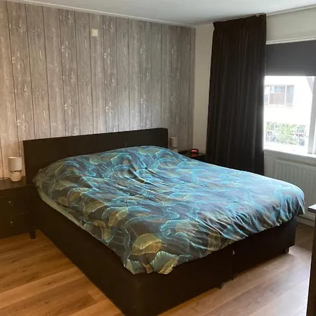 Casa de Férias Vakantiewoning In Beverwijk, Dicht Bij Het Strand *