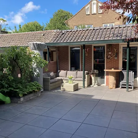 Vakantiewoning In Beverwijk, Dicht Bij Het Strand Casa de Férias Beverwijk