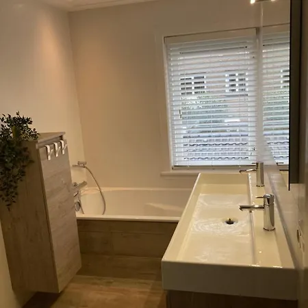 Vakantiewoning In Beverwijk, Dicht Bij Het Strand Casa de Férias Beverwijk